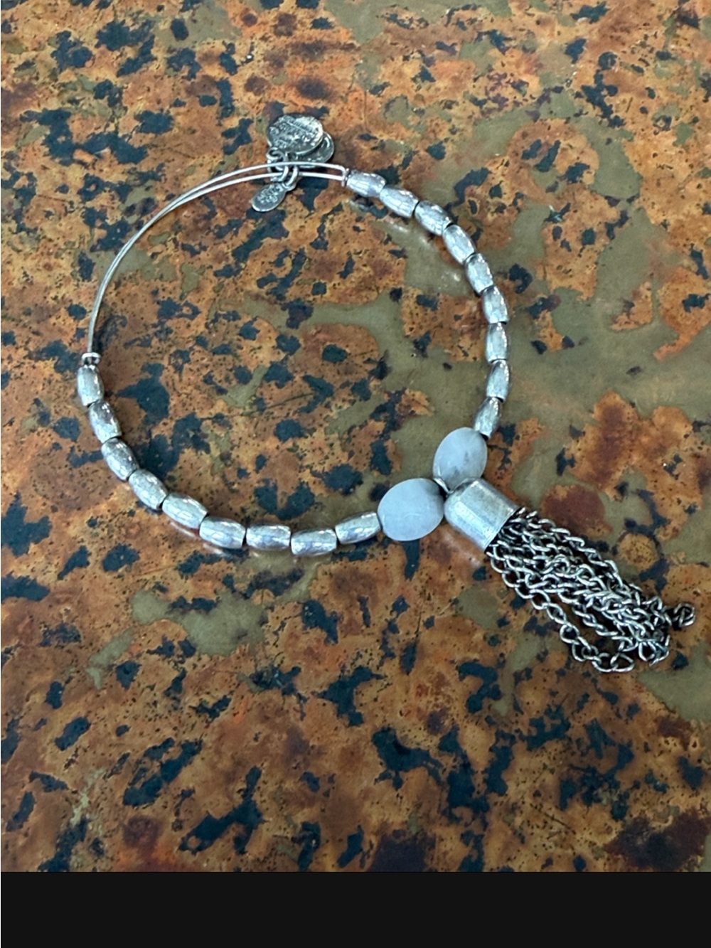 Alex and Ani Cloud Artist Palette Silver
Beaded Bangle w/ 2 Gray Faceted Stones